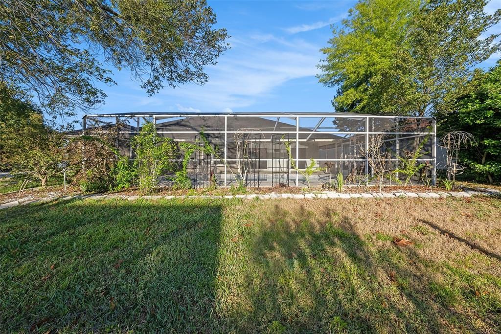 For Sale: $309,000 (2 beds, 2 baths, 1668 Square Feet)