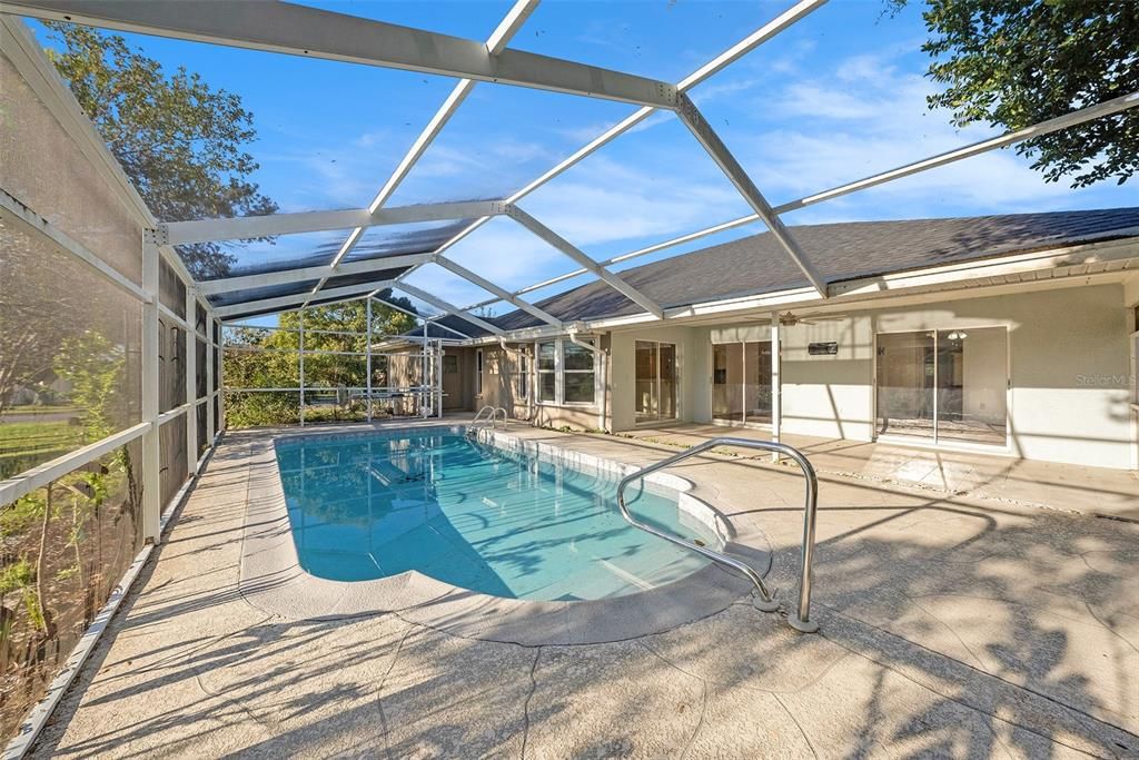 For Sale: $309,000 (2 beds, 2 baths, 1668 Square Feet)