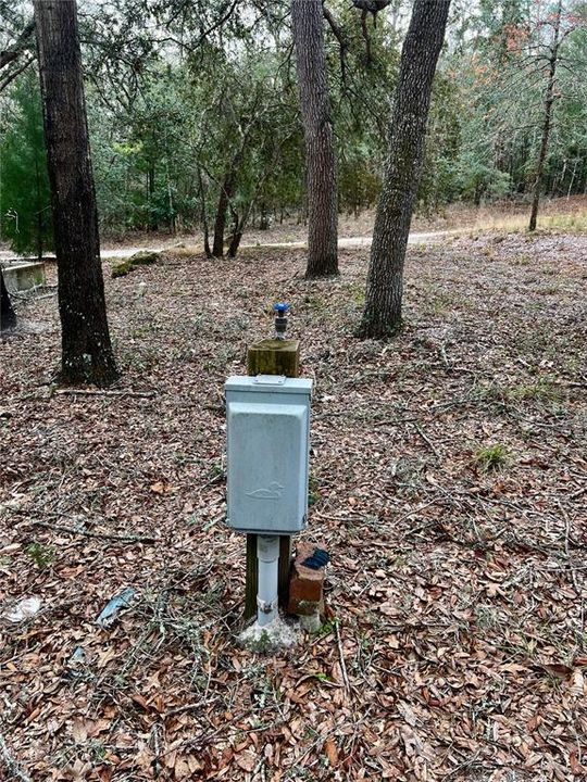 待售: $979,000 (39.67 acres)