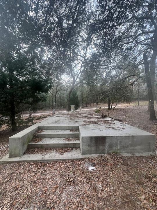 待售: $979,000 (39.67 acres)