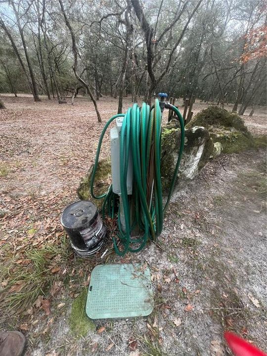 待售: $979,000 (39.67 acres)