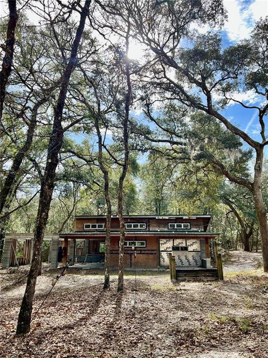 待售: $979,000 (39.67 acres)