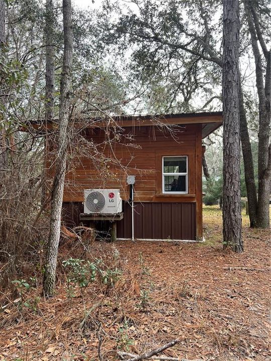 待售: $979,000 (39.67 acres)