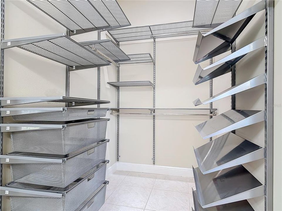 For Sale: $1,109,800 (4 beds, 3 baths, 3466 Square Feet)