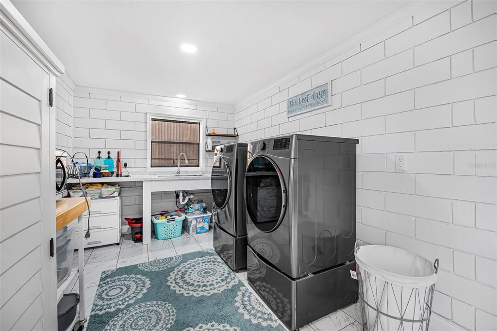 На продажу: $520,000 (4 спален, 3 ванн, 2721 Квадратных фут)