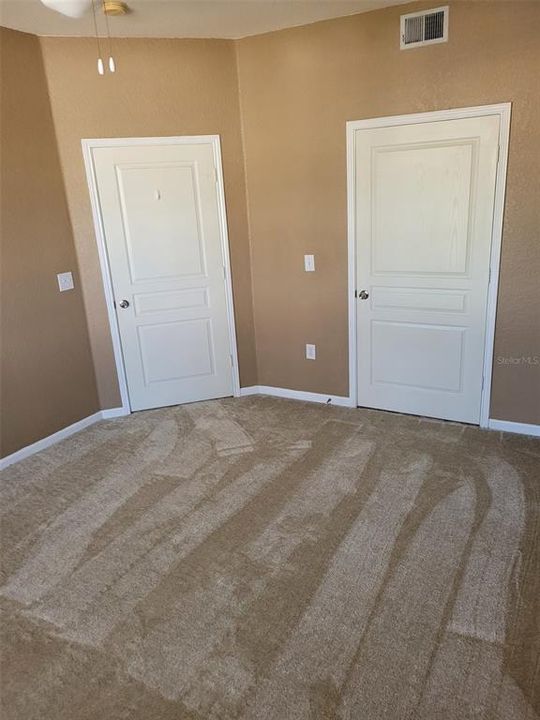 Active With Contract: $139,900 (1 beds, 1 baths, 851 Square Feet)