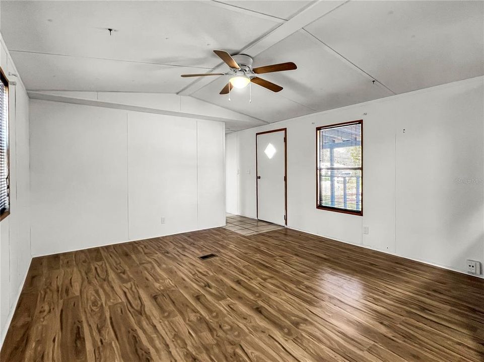 En Venta: $139,900 (2 camas, 2 baños, 784 Pies cuadrados)