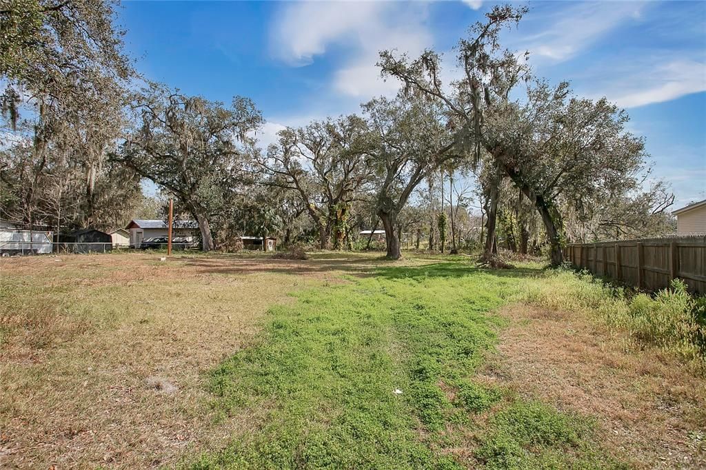 最近售出: $109,000 (0.93 acres)