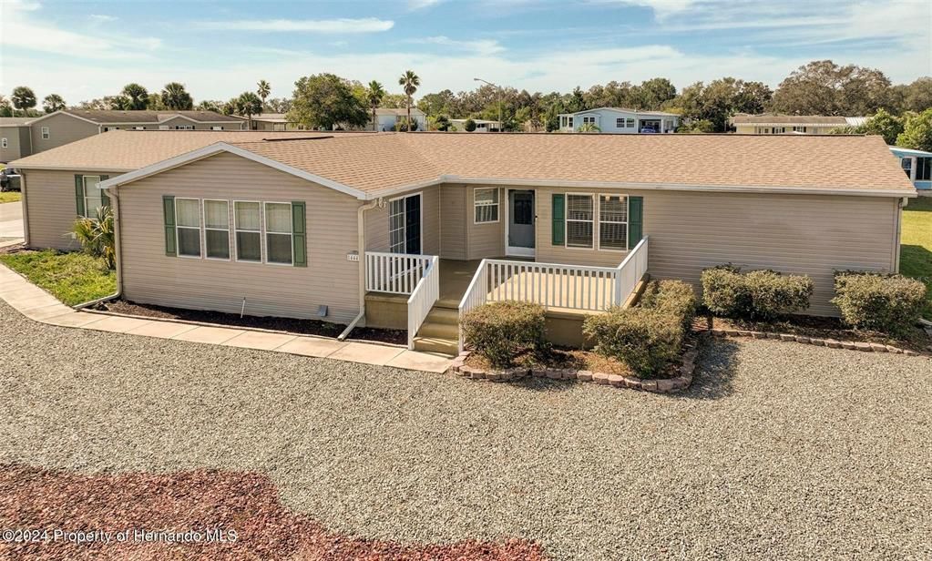 Recently Sold: $279,000 (3 beds, 2 baths, 2190 Square Feet)