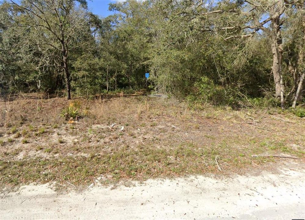 Vendido Recientemente: $25,000 (0.65 acres)