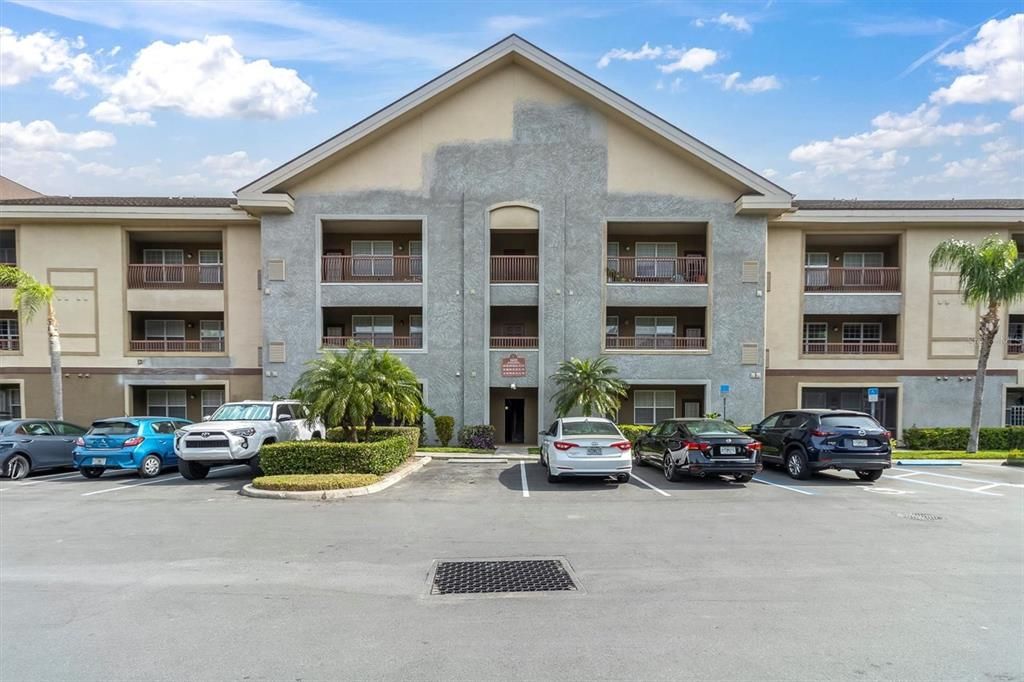 Recently Sold: $234,900 (2 beds, 2 baths, 956 Square Feet)