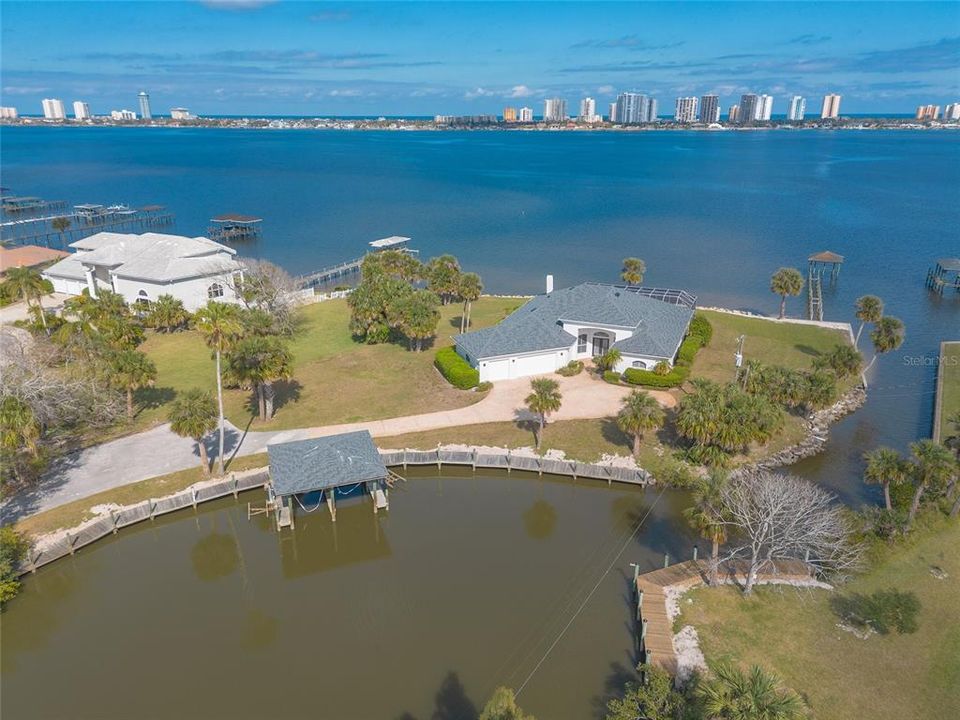 Recently Sold: $1,999,000 (3 beds, 3 baths, 3280 Square Feet)