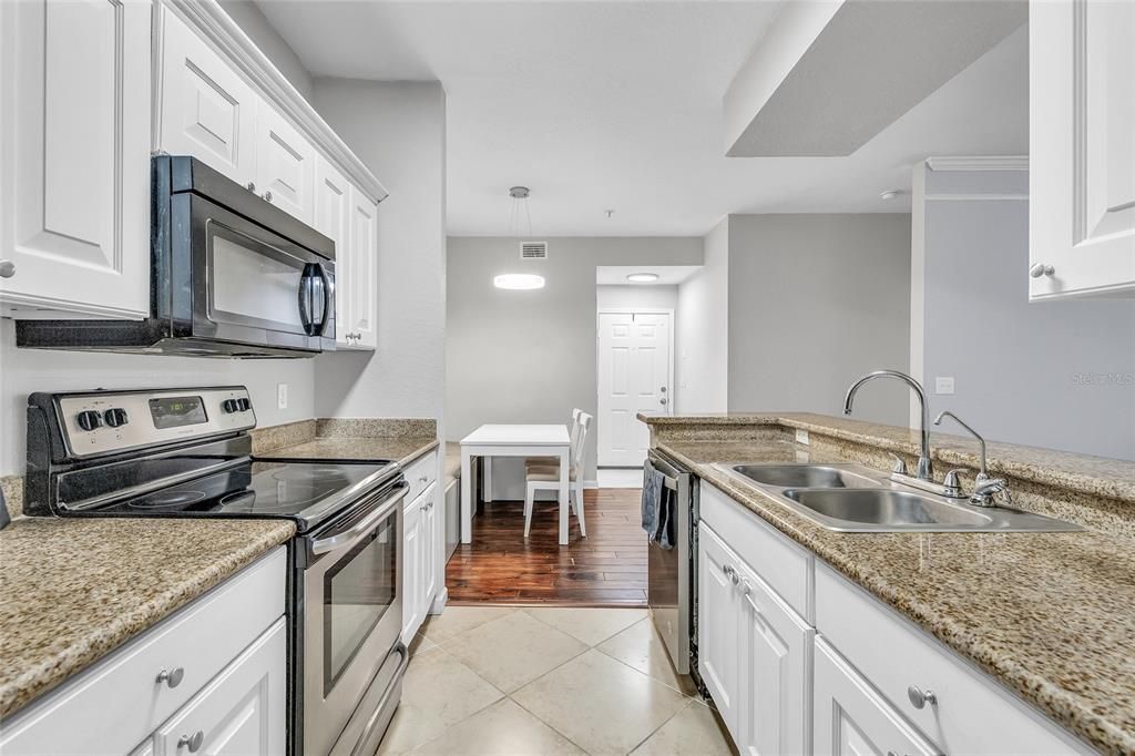 For Sale: $224,000 (3 beds, 2 baths, 1336 Square Feet)