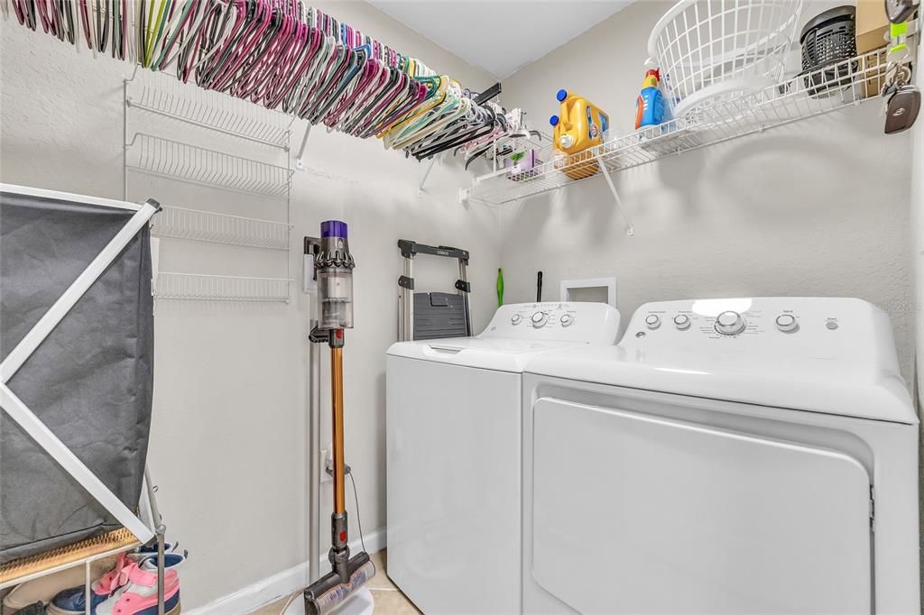 For Sale: $224,000 (3 beds, 2 baths, 1336 Square Feet)
