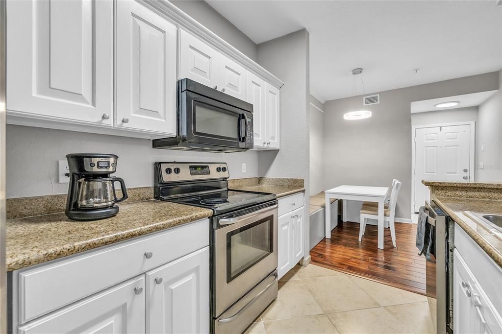 For Sale: $224,000 (3 beds, 2 baths, 1336 Square Feet)