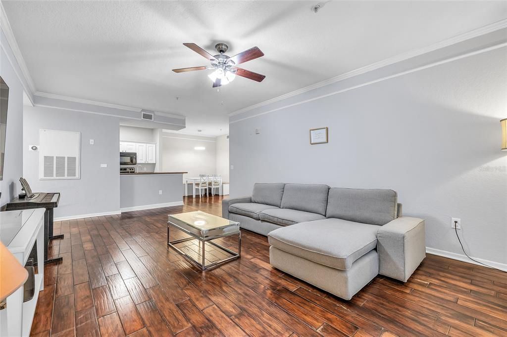 For Sale: $224,000 (3 beds, 2 baths, 1336 Square Feet)