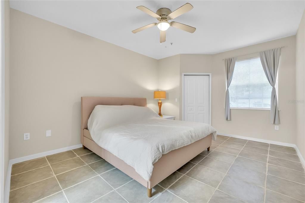 For Sale: $224,000 (3 beds, 2 baths, 1336 Square Feet)