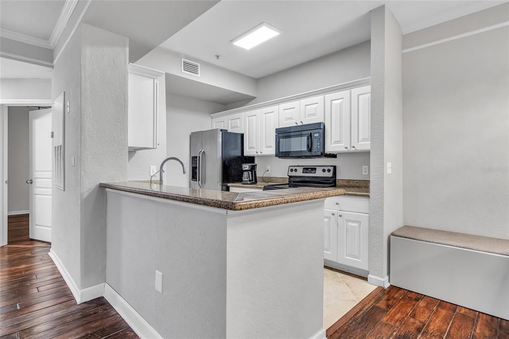 For Sale: $224,000 (3 beds, 2 baths, 1336 Square Feet)