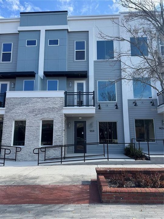 Luxury Townhome & Office / Retail Entries