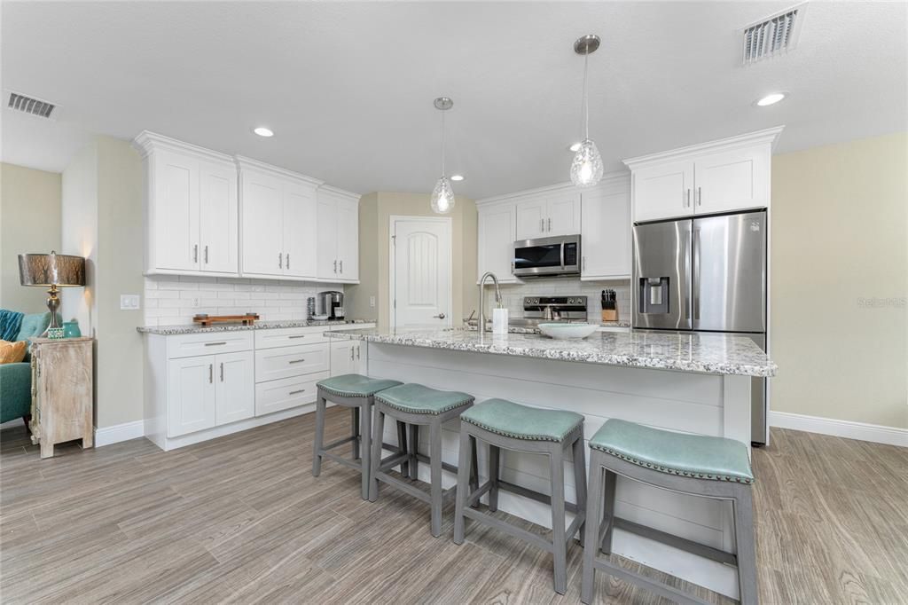 For Rent: $5,950 (3 beds, 2 baths, 1770 Square Feet)