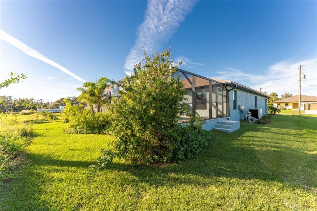 For Rent: $5,950 (3 beds, 2 baths, 1770 Square Feet)