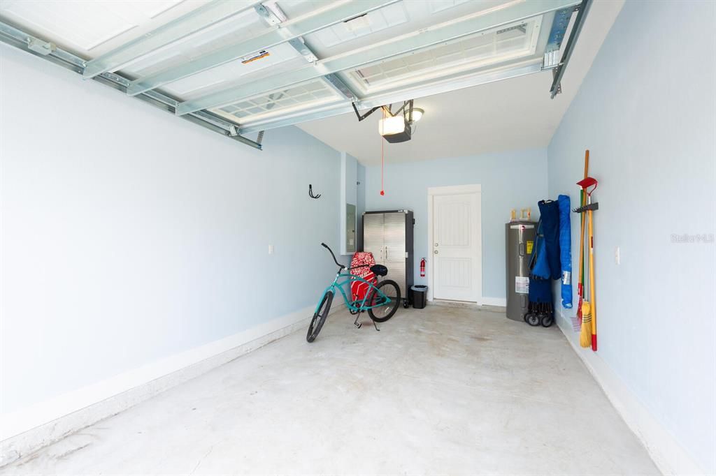 For Rent: $5,600 (4 beds, 2 baths, 2130 Square Feet)