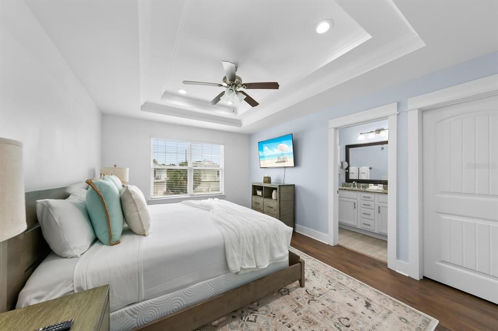 For Rent: $5,600 (4 beds, 2 baths, 2130 Square Feet)