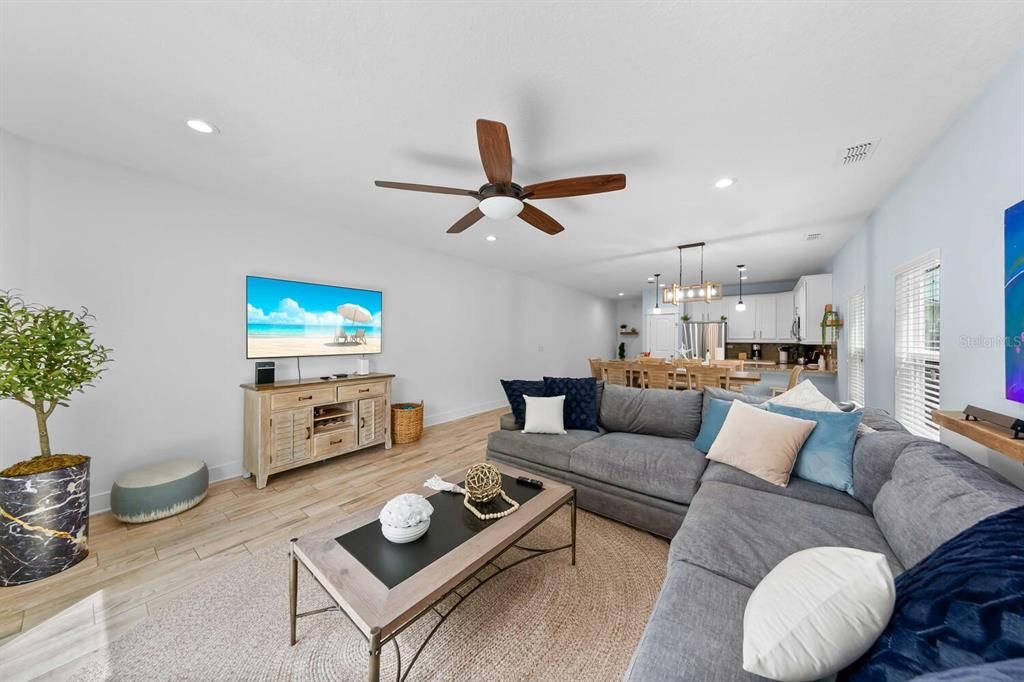 For Rent: $5,600 (4 beds, 2 baths, 2130 Square Feet)