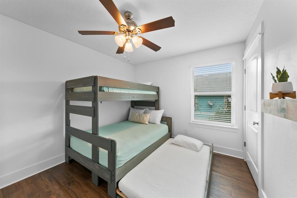 For Rent: $5,600 (4 beds, 2 baths, 2130 Square Feet)