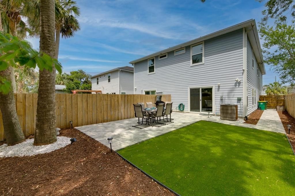 For Rent: $5,600 (4 beds, 2 baths, 2130 Square Feet)