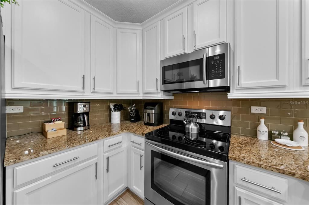 For Rent: $5,600 (4 beds, 2 baths, 2130 Square Feet)