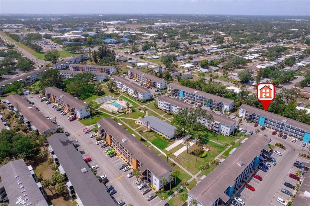 На продажу: $110,000 (2 спален, 2 ванн, 840 Квадратных фут)