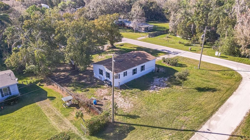 На продажу: $239,900 (2 спален, 2 ванн, 1186 Квадратных фут)