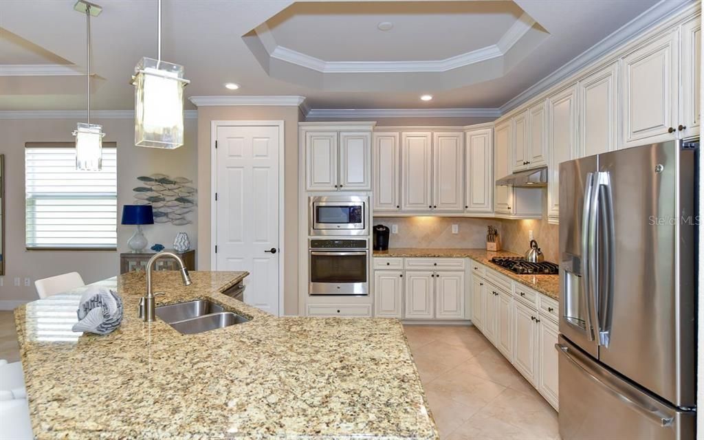 For Rent: $12,000 (2 beds, 2 baths, 1850 Square Feet)