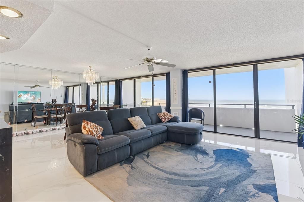 Active With Contract: $675,000 (3 beds, 4 baths, 2967 Square Feet)