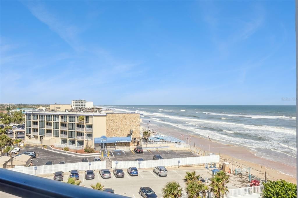 Active With Contract: $675,000 (3 beds, 4 baths, 2967 Square Feet)