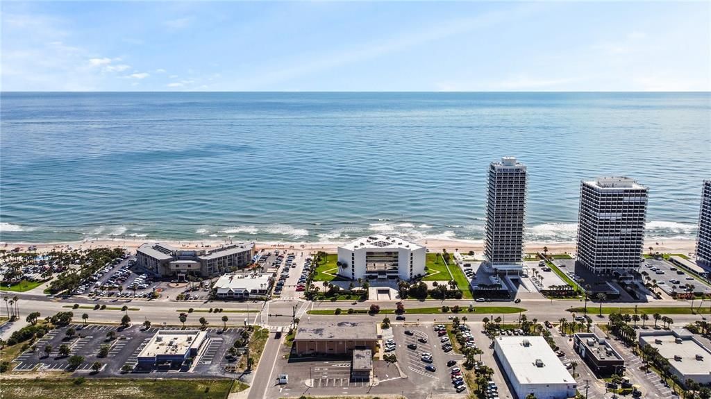 Active With Contract: $675,000 (3 beds, 4 baths, 2967 Square Feet)