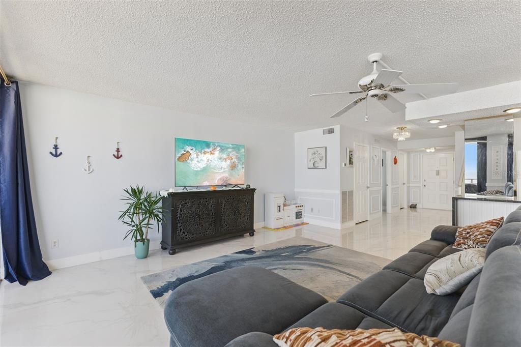 Active With Contract: $675,000 (3 beds, 4 baths, 2967 Square Feet)