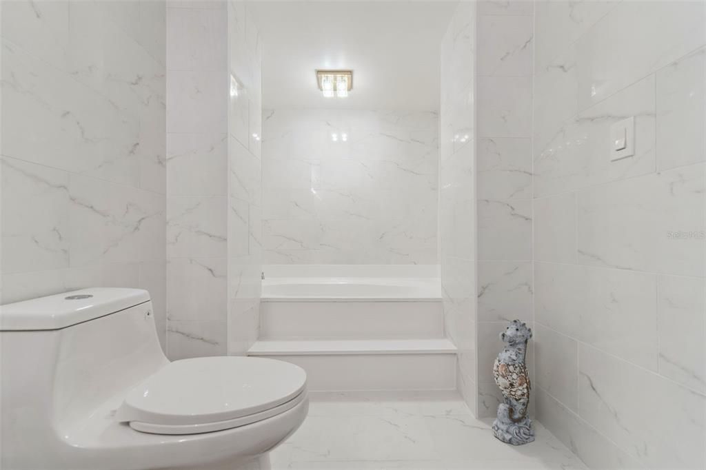 Active With Contract: $675,000 (3 beds, 4 baths, 2967 Square Feet)