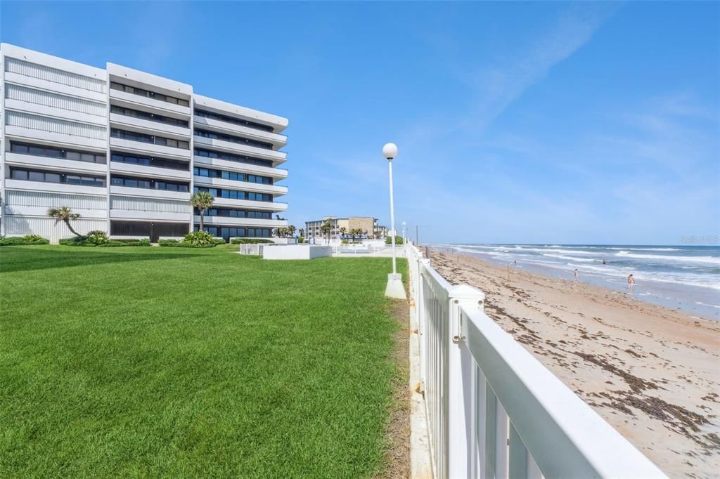 Active With Contract: $675,000 (3 beds, 4 baths, 2967 Square Feet)