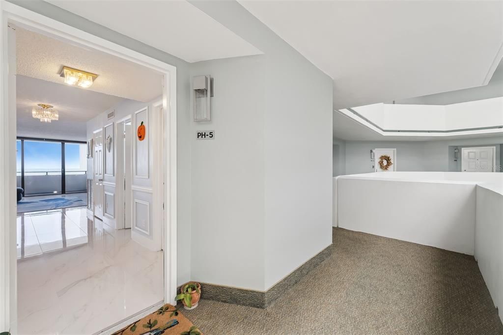 Active With Contract: $675,000 (3 beds, 4 baths, 2967 Square Feet)