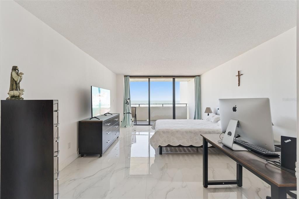 Active With Contract: $675,000 (3 beds, 4 baths, 2967 Square Feet)