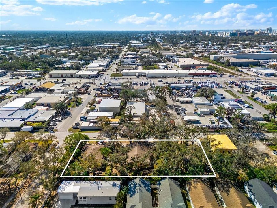 待售: $1,500,000 (12 贝兹, 0 浴室, 2035 平方英尺)