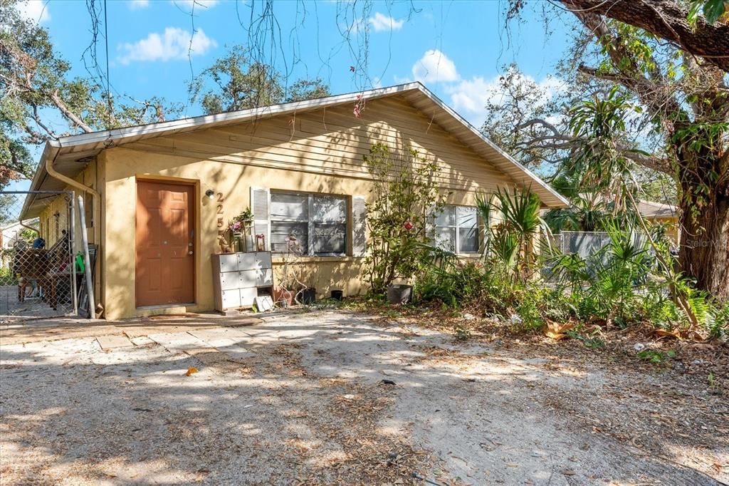 待售: $1,500,000 (12 贝兹, 0 浴室, 2035 平方英尺)