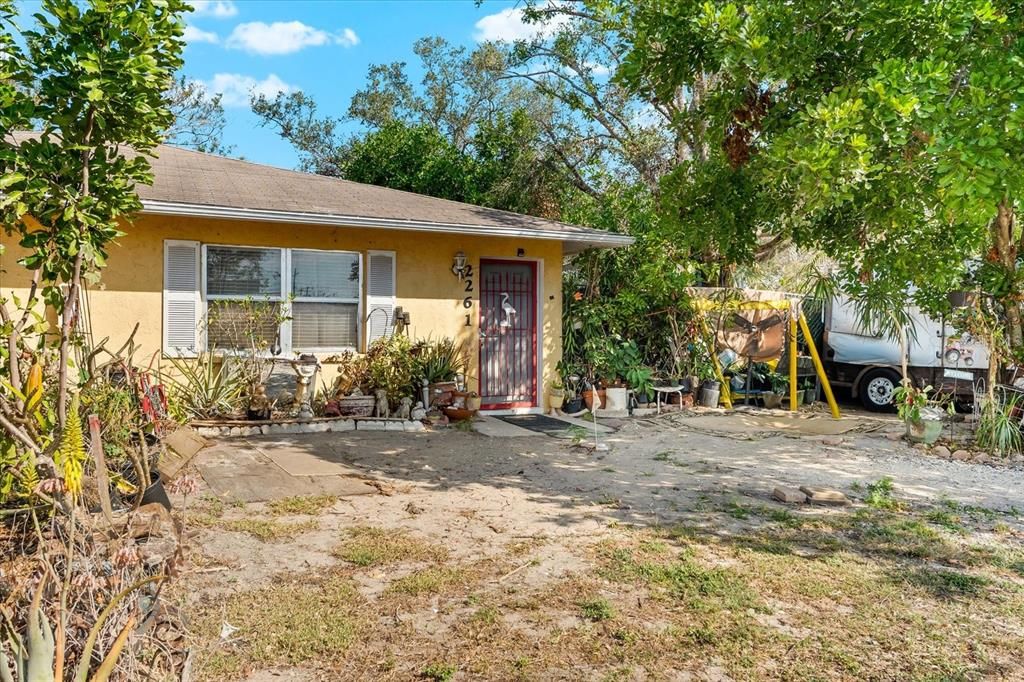 待售: $1,500,000 (12 贝兹, 0 浴室, 2035 平方英尺)