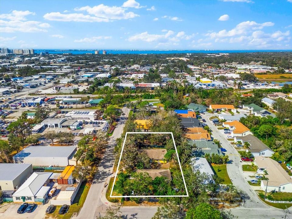 待售: $1,500,000 (12 贝兹, 0 浴室, 2035 平方英尺)