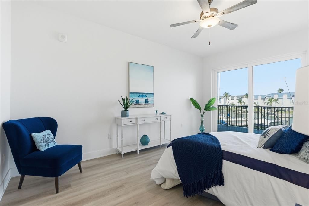 Active With Contract: $999,490 (3 beds, 3 baths, 1827 Square Feet)