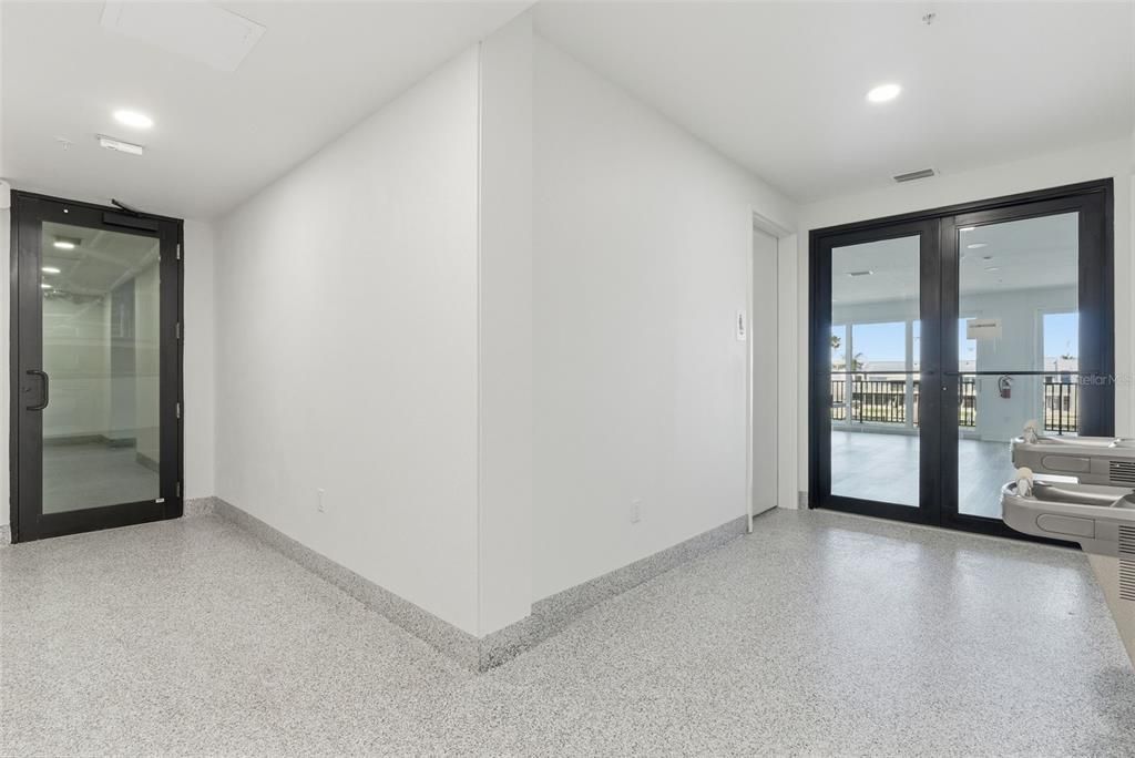Active With Contract: $999,490 (3 beds, 3 baths, 1827 Square Feet)