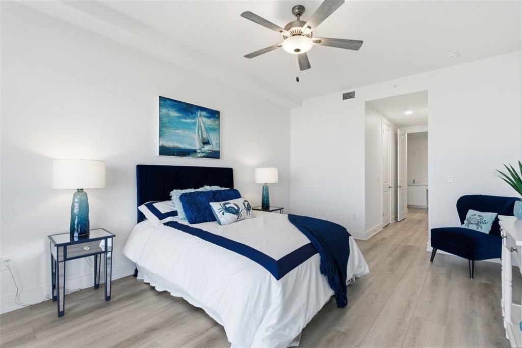 Active With Contract: $999,490 (3 beds, 3 baths, 1827 Square Feet)