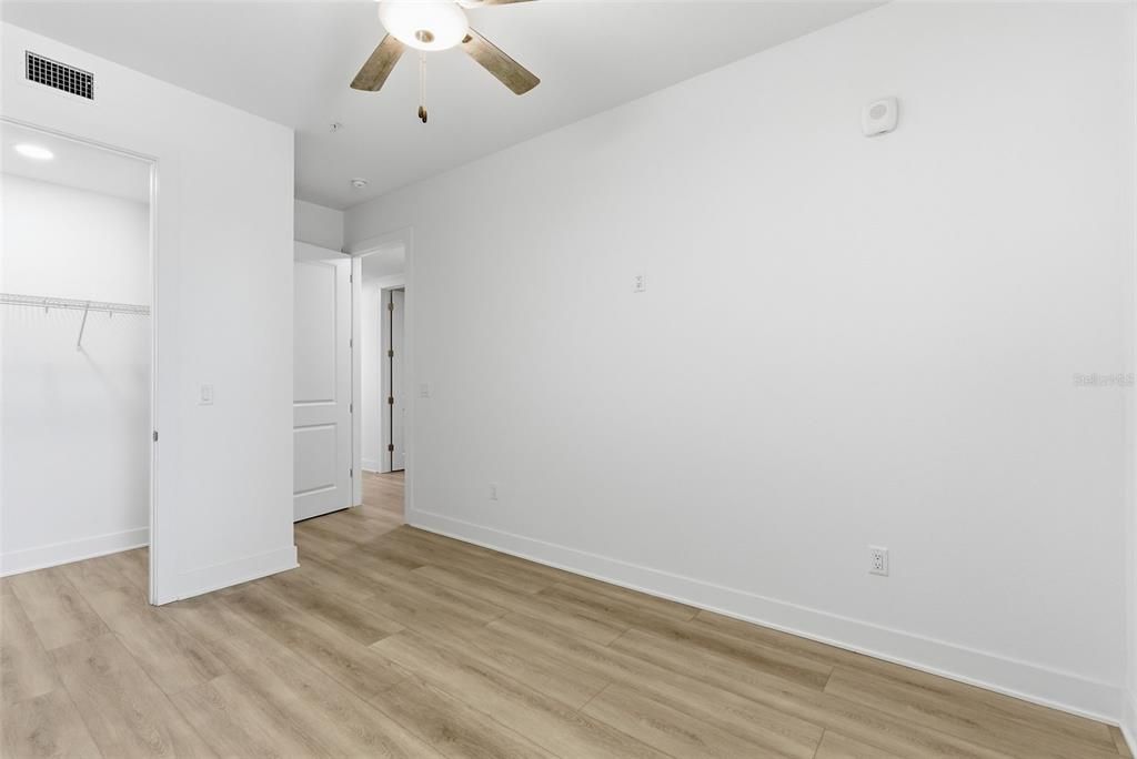 Active With Contract: $999,490 (3 beds, 3 baths, 1827 Square Feet)